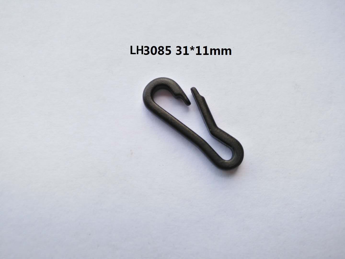LH3085