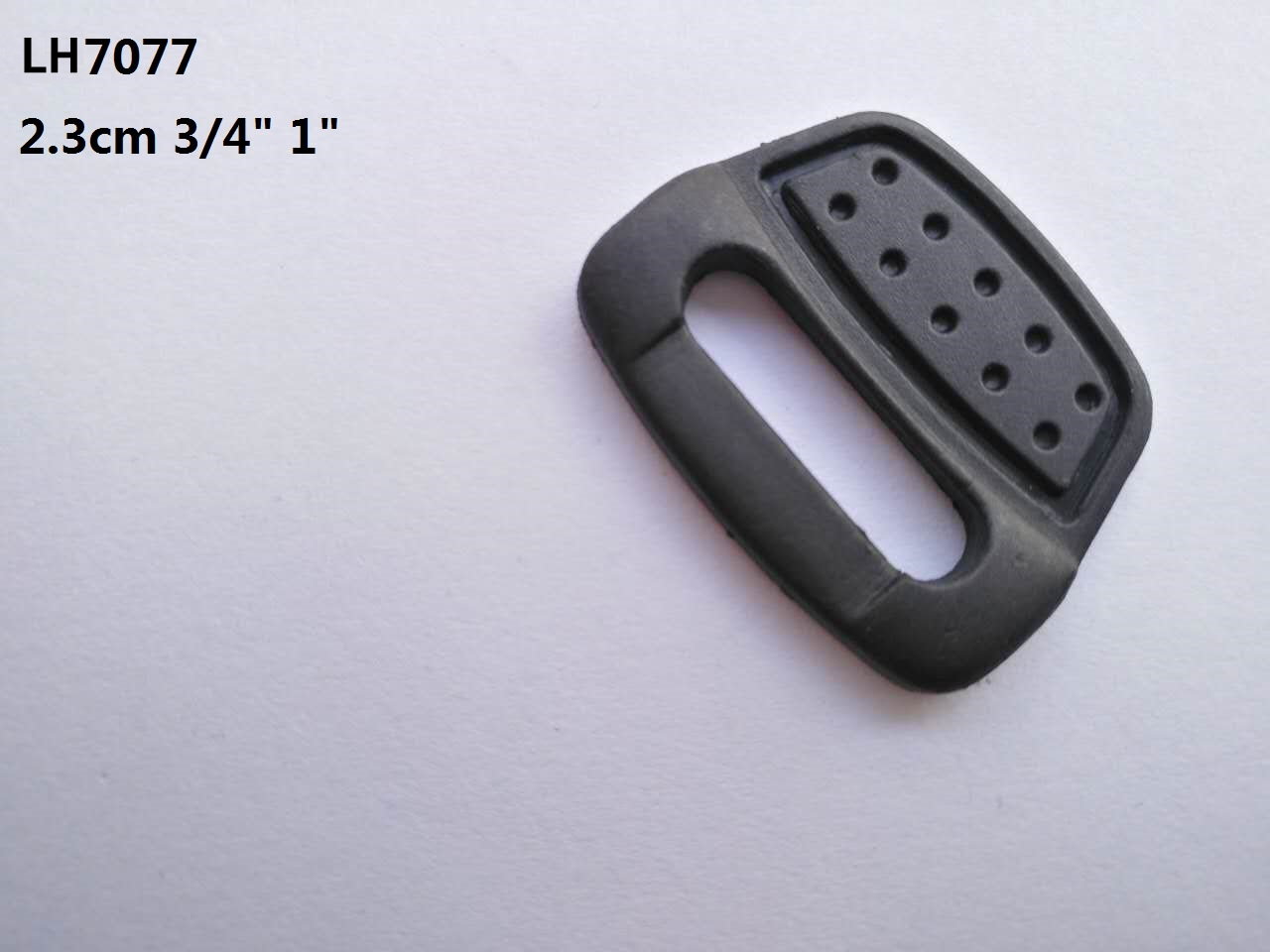 LH7077